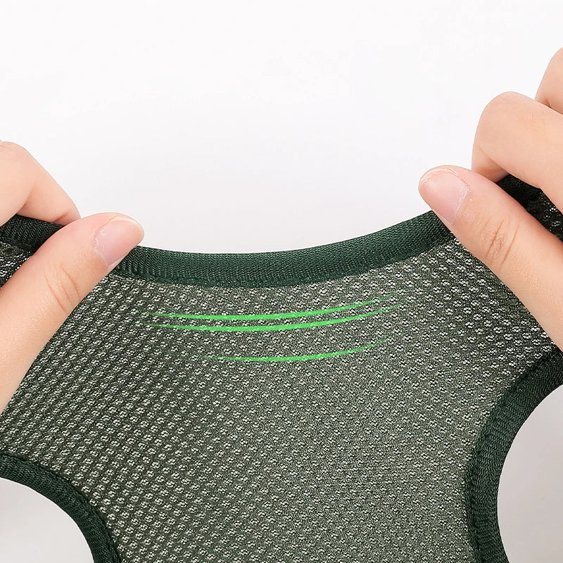 Cat grooming restraint bag for nail cutting and bathing